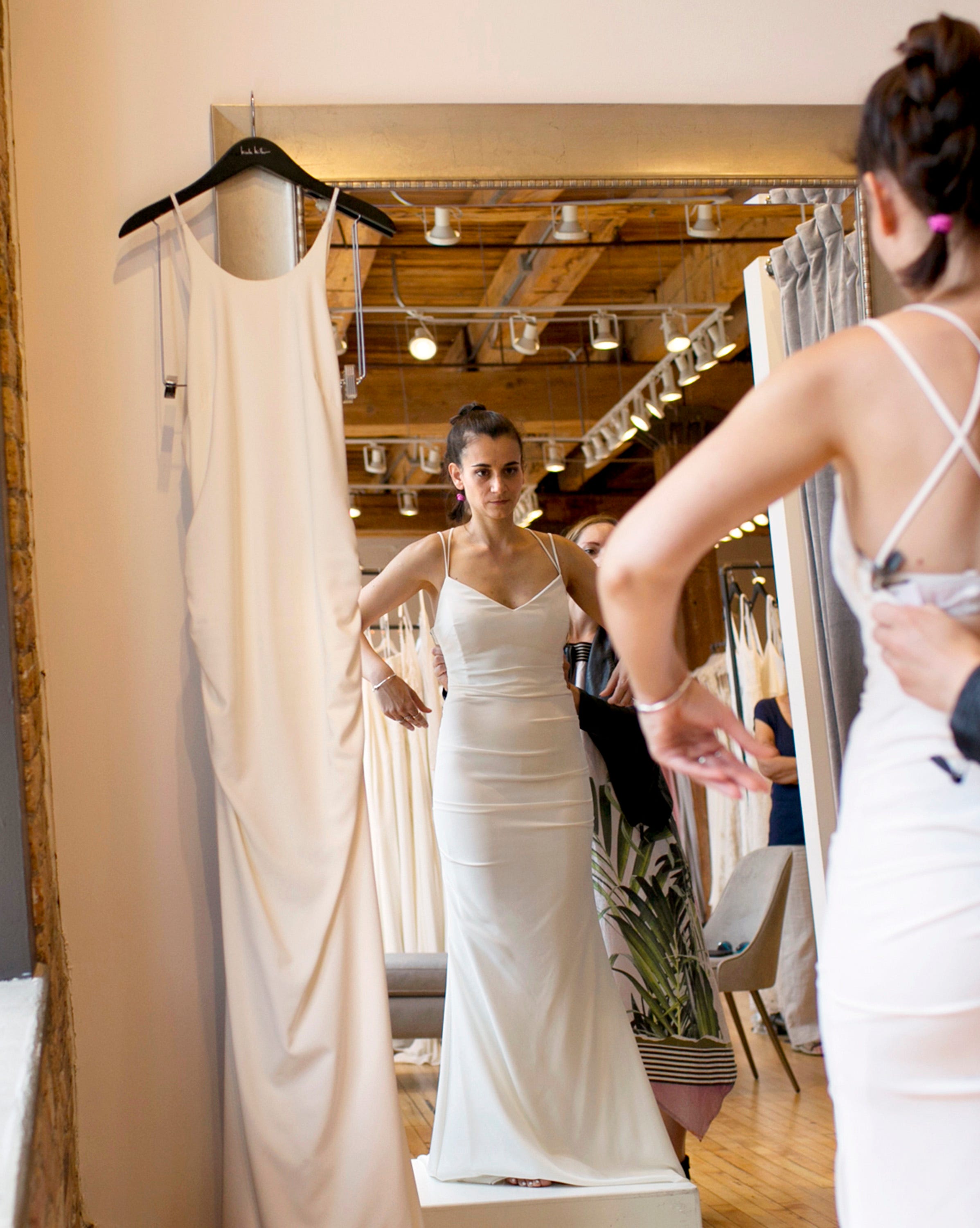 tb wedding dresses 2018